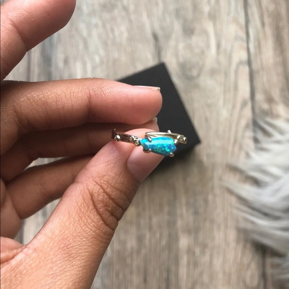 NEW Kendra Scott Julia Band Ring